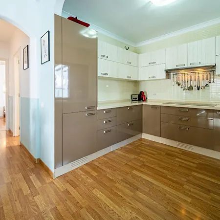 Casa Dyala, 卡门港